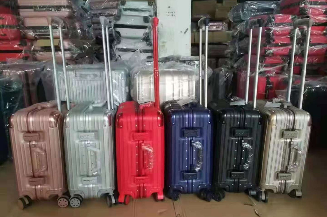 Νέα Τελευταία ταξιδιωτική βαλίτσα ABS + PC Παγκόσμια τροχιά Zipper Trolley Box Draging Leather Box Code Box Εμπορικό εμπόριο αποσκευών